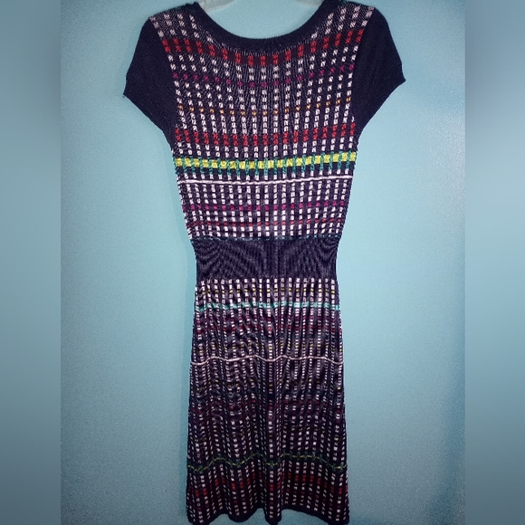 Laundry by Shelli Segal multi colored form fitting  knit dress in size Small - Picture 9 of 10